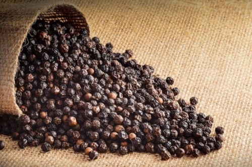 Unveiling the Excellence of Black Pepper Oil from Aromatic & Allied Chemicals Pvt. Ltd.