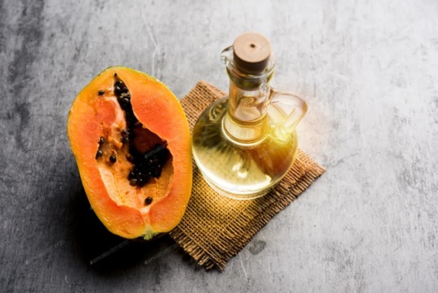 Papaya seed oil
