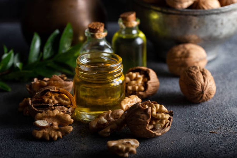 Walnut oil
